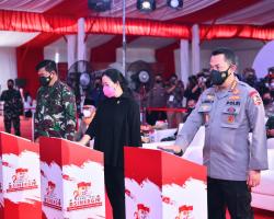 TINJAU VAKSINASI MASSAL AKABRI 96,