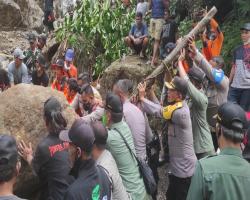 POLISI POLRES PURBALINGGA BANTU EV