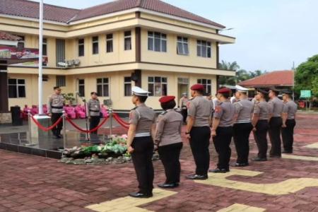 KAPOLRES LEBAK PIMPIN UPACARA KENA