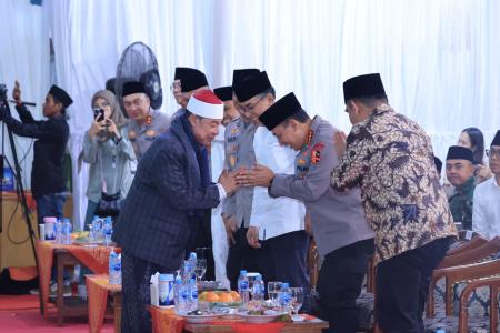 KAPOLRI HADIRI HAUL PONDOK BUBTET 