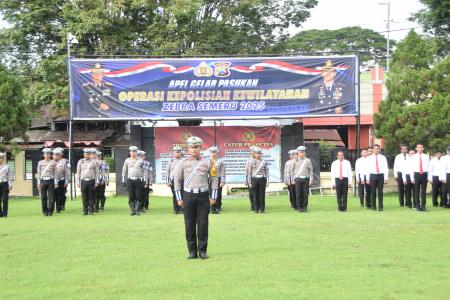 Polres Bondowoso Melaksanakan Apel Gel