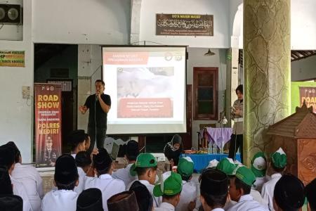 Polres Kediri Beri Edukasi Bahaya Nark