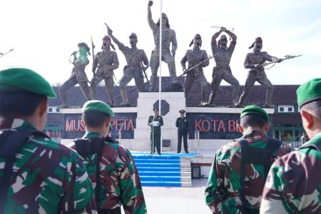 Kasdim 0808Blitar Pimpin Upacara Perin