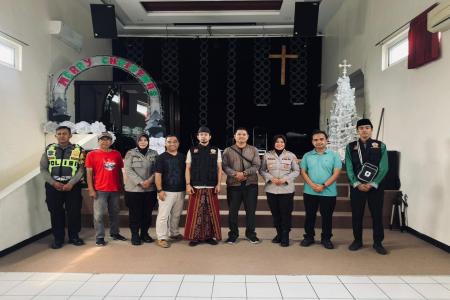 Polres Pasuruan Gelar Sambang Gereja J